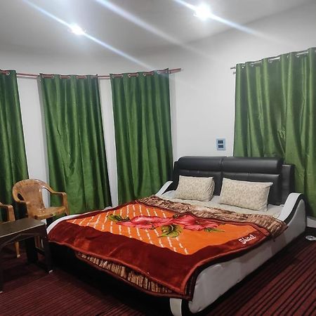 New Delight Hotel Kanzalwan 外观 照片