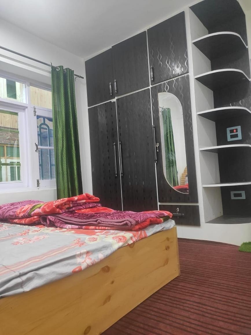 New Delight Hotel Kanzalwan 外观 照片