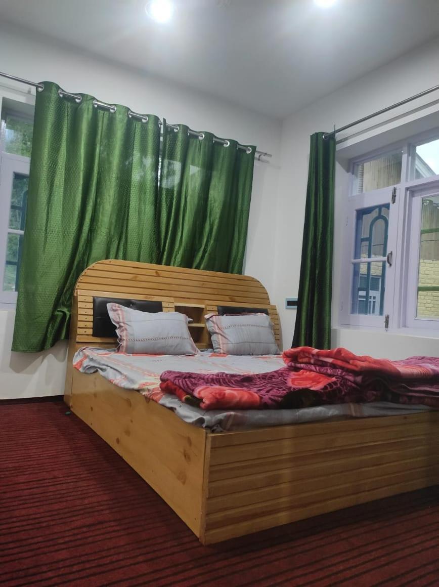 New Delight Hotel Kanzalwan 外观 照片